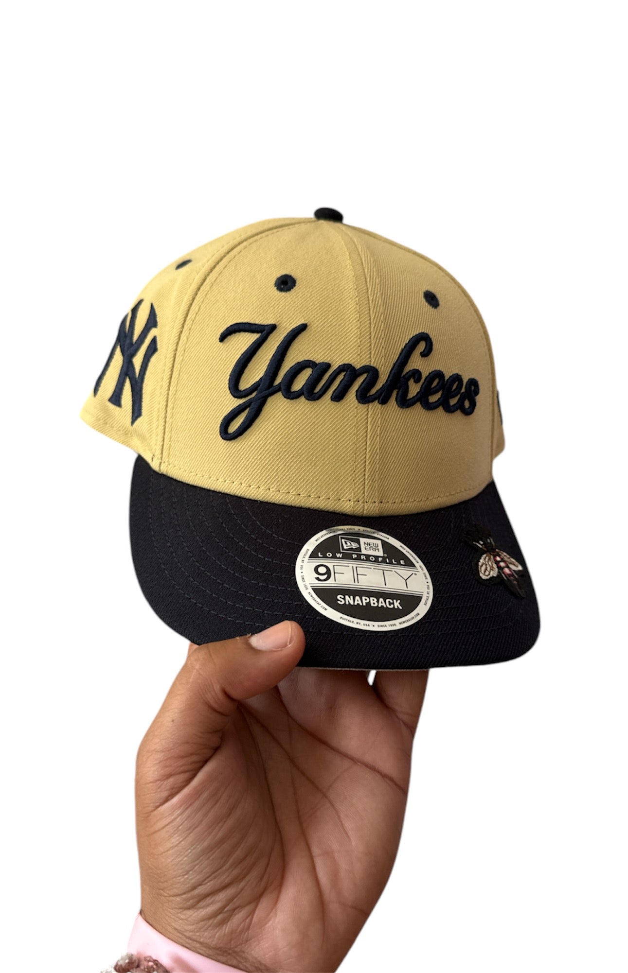 SNAPBACK Cream Gucci Script Yankees