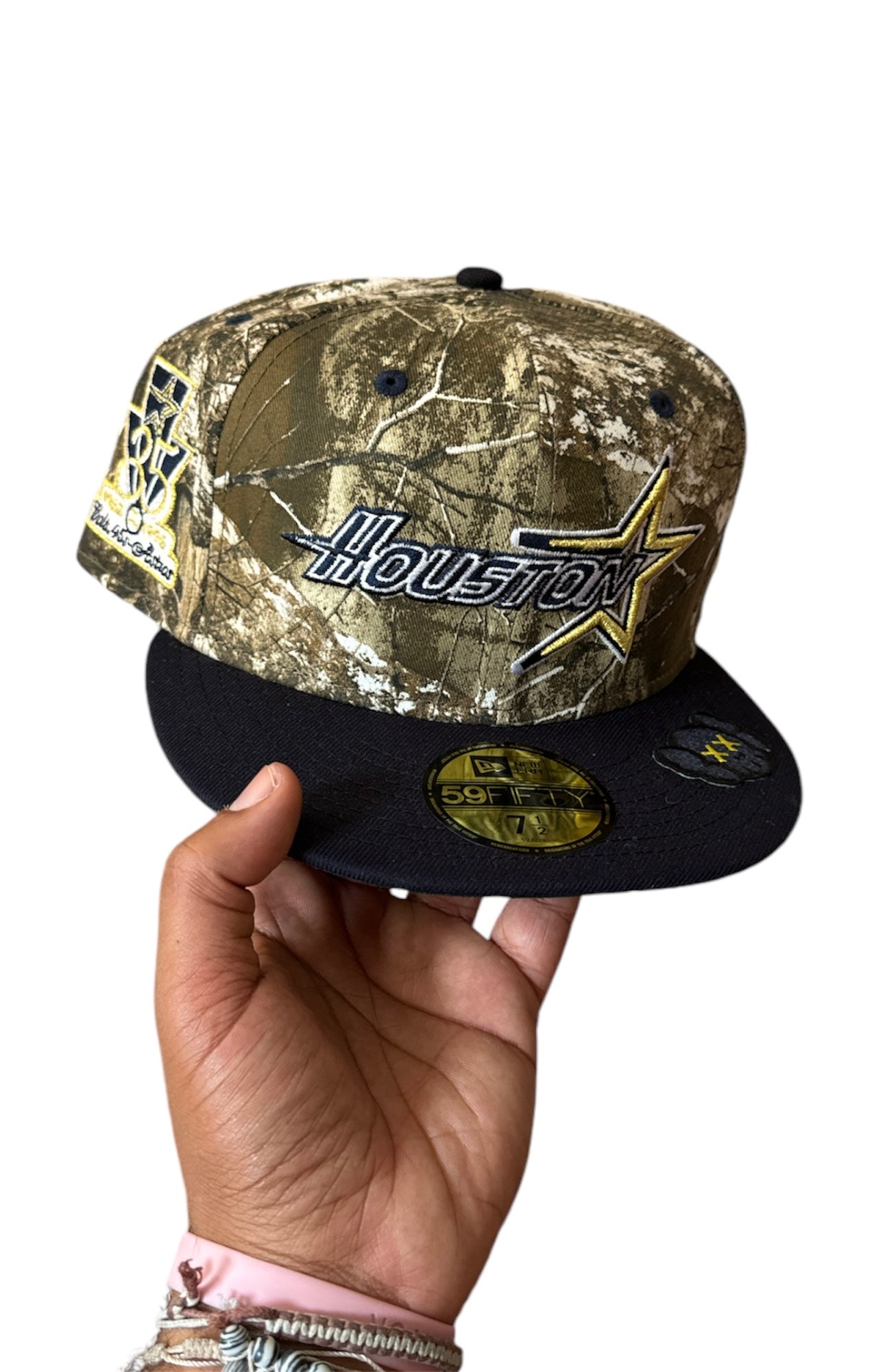 Size 7 1/2 Camo KAWS Fitted