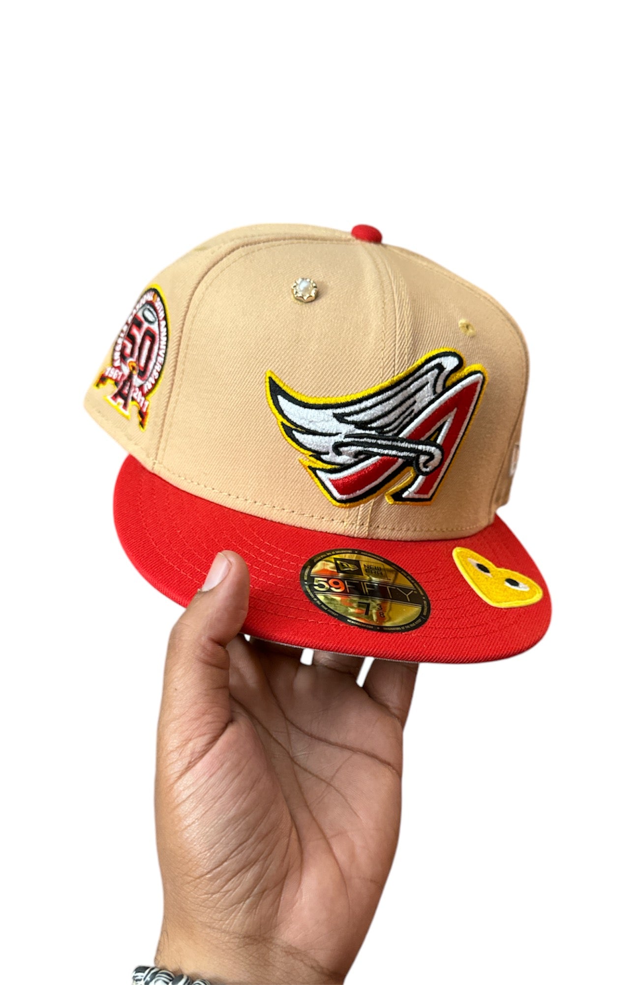 Size 7 3/8 Angels Cream/Red Fitted