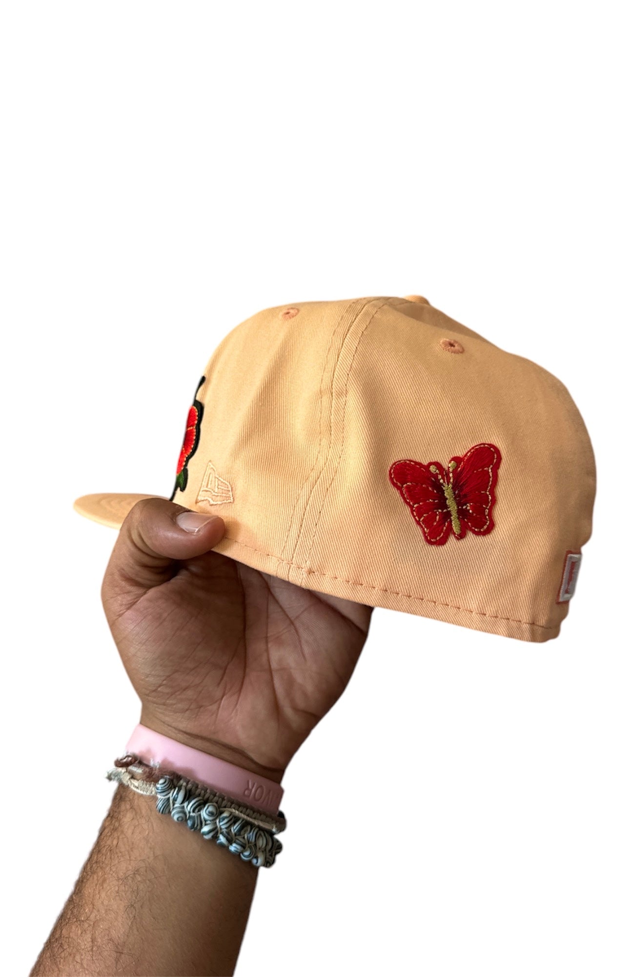 Size 7 1/2 Peach Floral Yankees Fitted